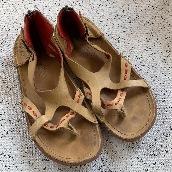 Nearly New Vintage Kickers Red and Tan Sandals - Picture 7 of 7